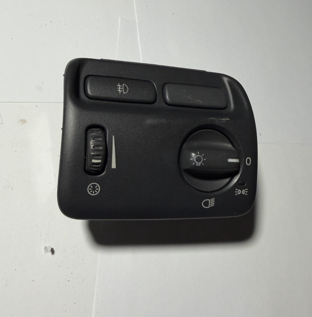 99-03 Volvo S80 Headlight Head Light Switch 9459983, 01W14-1, MF13530-0122