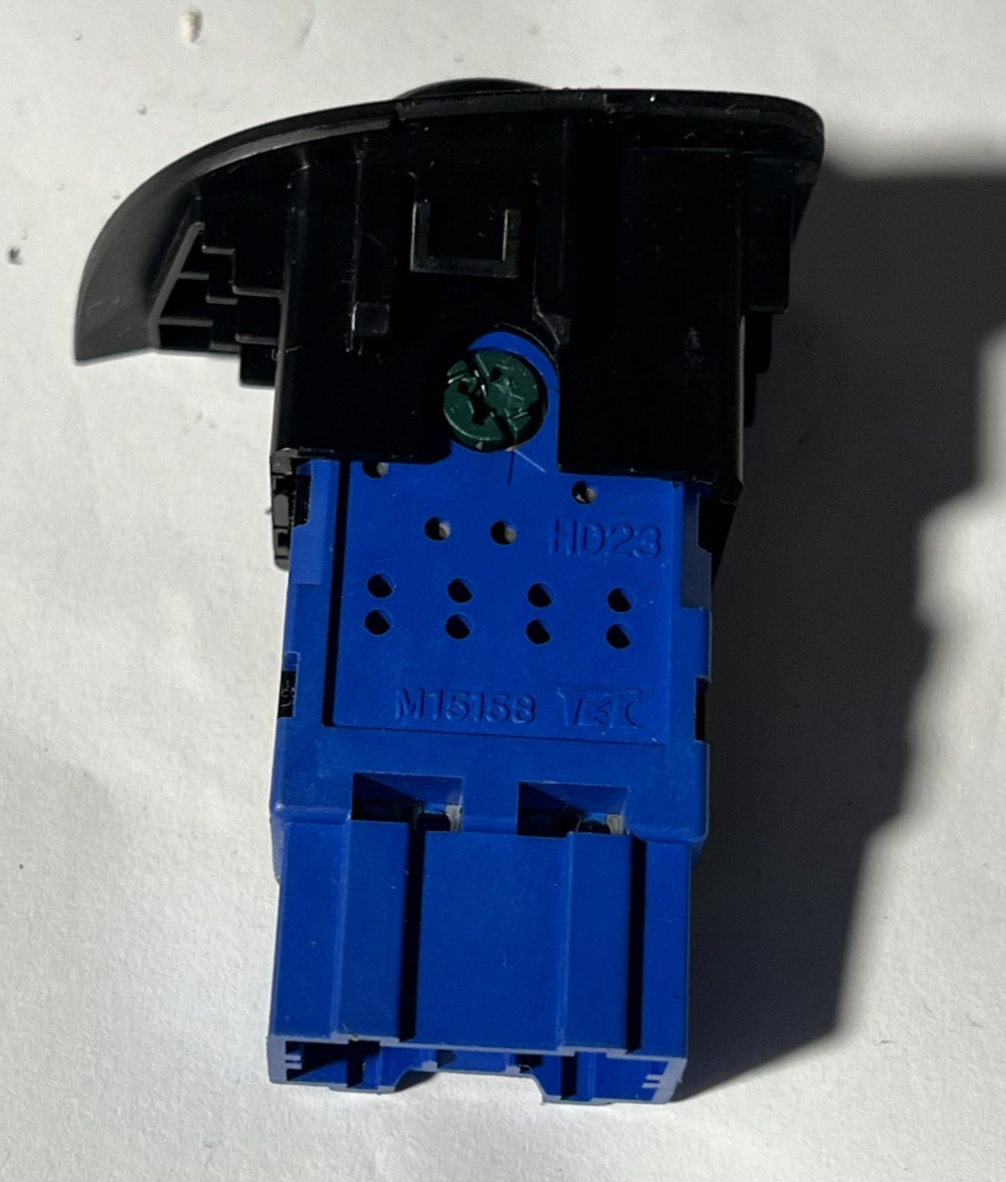 96 97 98 Honda Civic Emergency Hazard Light Control Switch OEM M15158