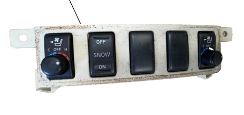 2006 Infiniti M35 AC Heated Seat Driver Passenger Snow Off On Switch Panel