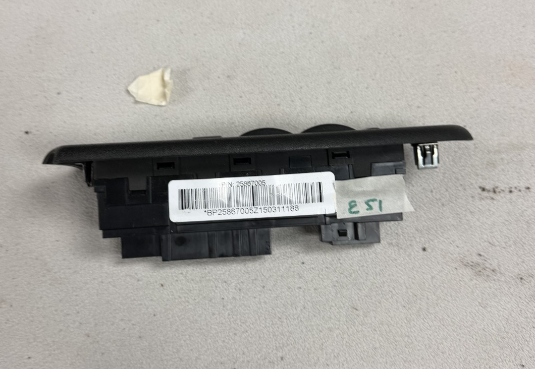 2006-2009 Chevrolet Trailblazer Left Master Window Door Switch 25867005 Black