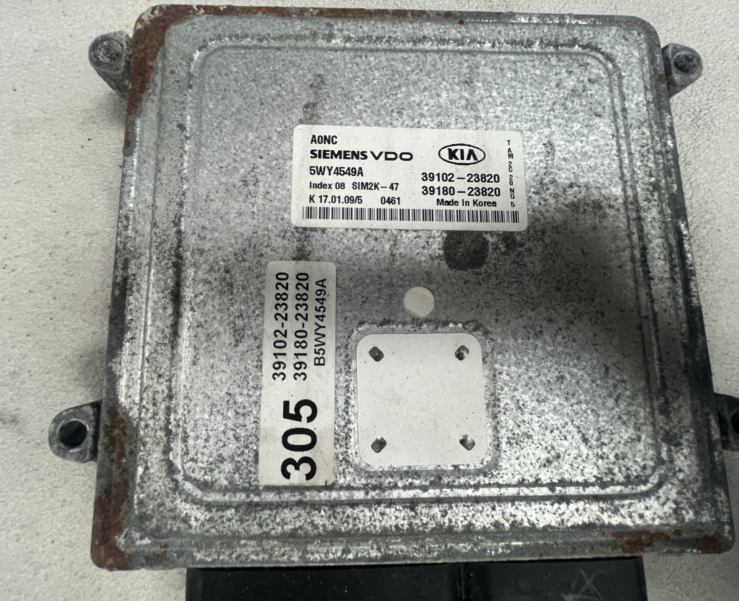2010 2011 10 11 Kia Soul Engine Control Module ECM 39102 23820, 39180 23820