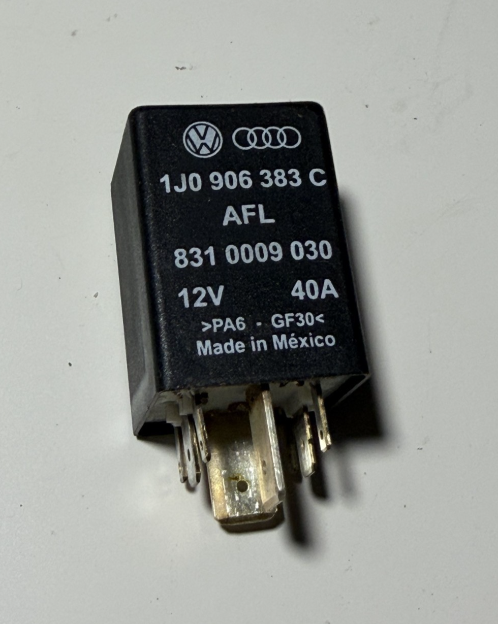 2001-2005 Volkswagen Passat Fuel Pump Relay #409 1J0 906 383 C, 831 0009 030