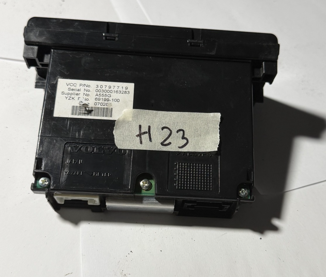 Audio Radio Information Display Screen 30797719 fits 2007-2011 Volvo V50