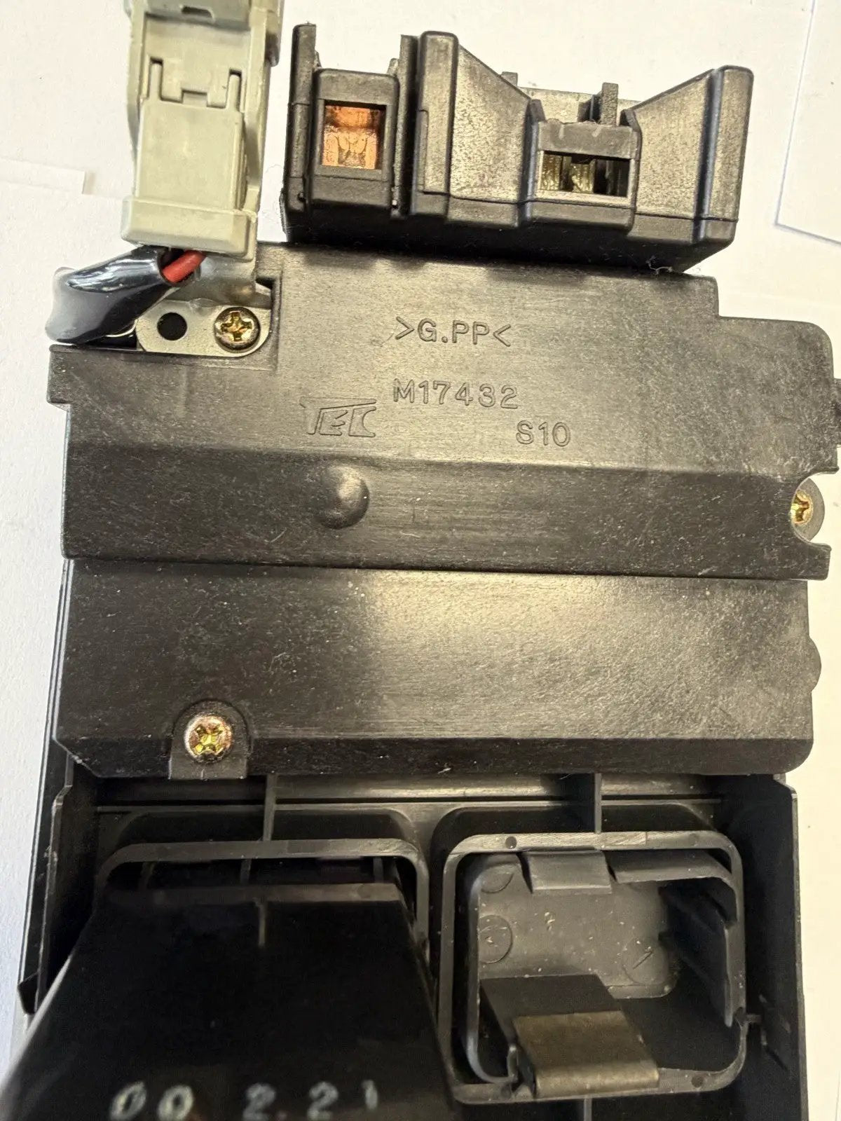 97 98 99 00 01 Honda CRV CR-V Power Master Window Switch M17432 Black by TEC