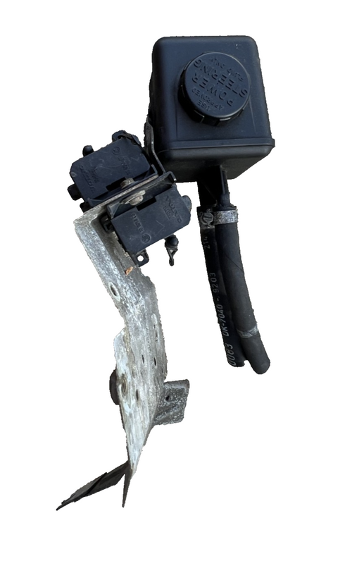 1985-1995 Volvo 240 Power Steering Reservoir OEM 3545006, 03 8506 01 Black