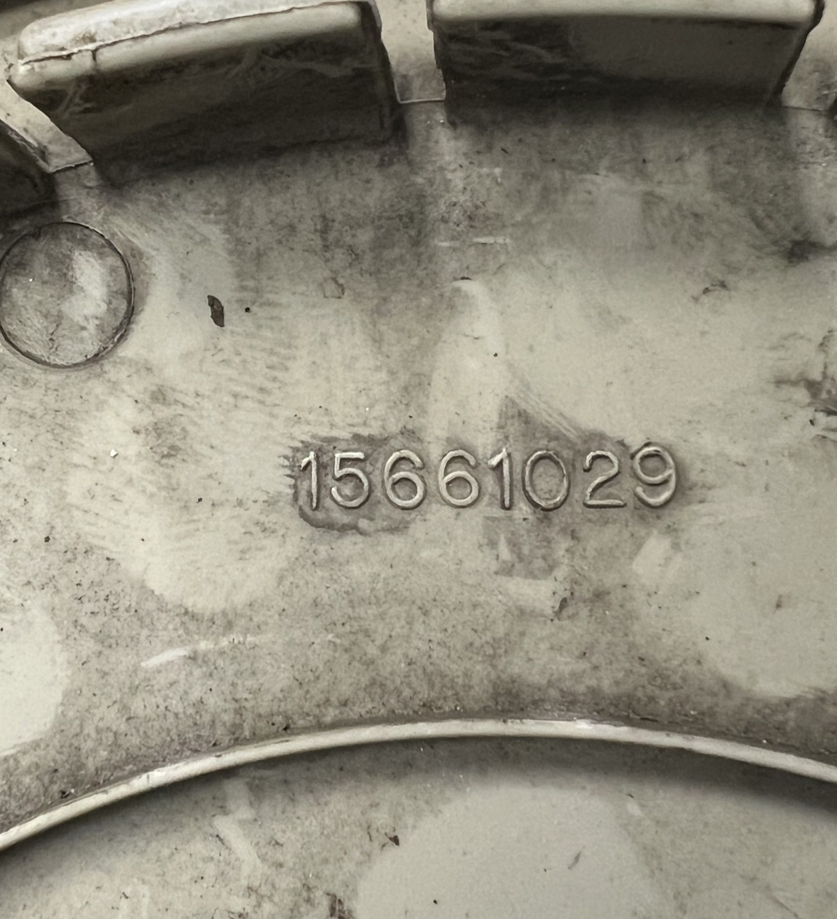 94 95 96 97 98 99 00 01 02 03 GMC Jimmy Sonoma Wheel Center Cap OEM 15661029