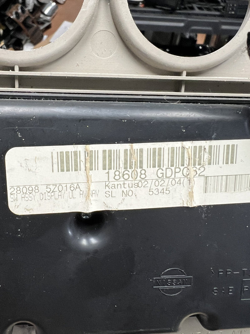 2004-2006 Nissan Quest Radio Stereo Control Bezel 28089 5Z016A 18608 GDPC62