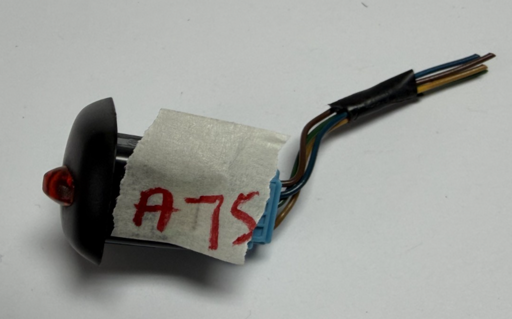 2001-2009 Volvo C30 Dash Alarm Sensor Security Indicator Light 8691912 Black