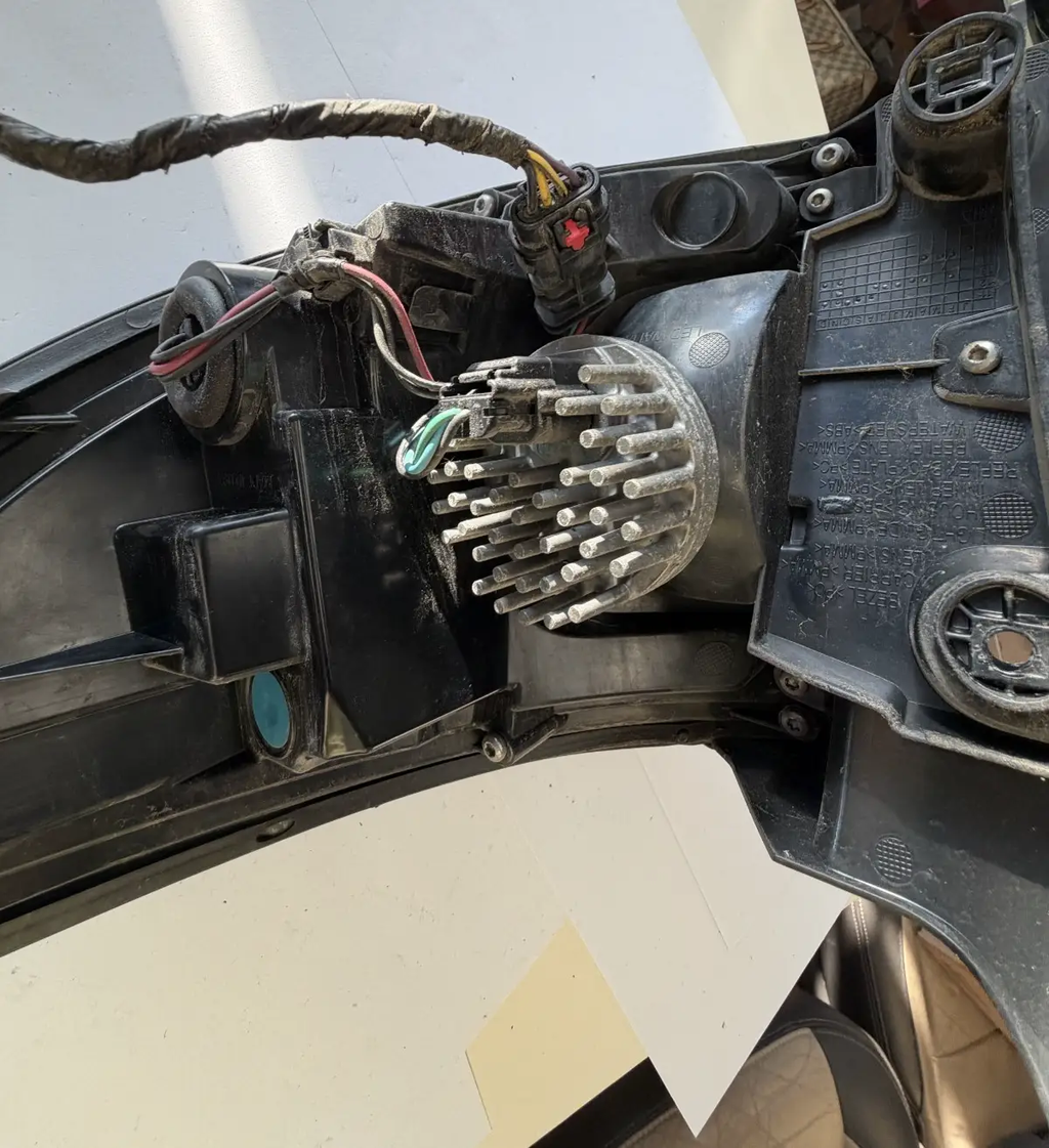 2013-2017 GMC Acadia Tail Light Taillamp Outer Assembly Driver LH 23236014 by Valeo