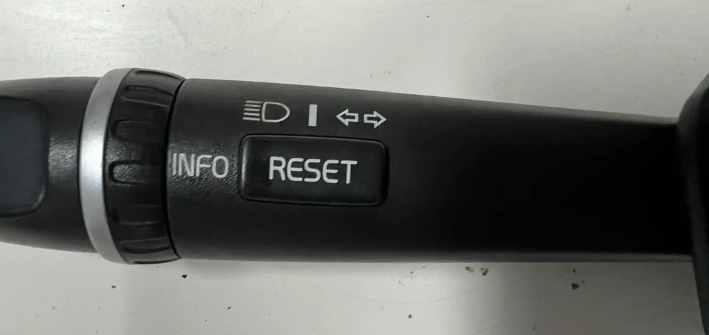Turn Signal Computer Reset Hi Beam Multi Switch 30739293 fits 05 06 Volvo S60 by OEM