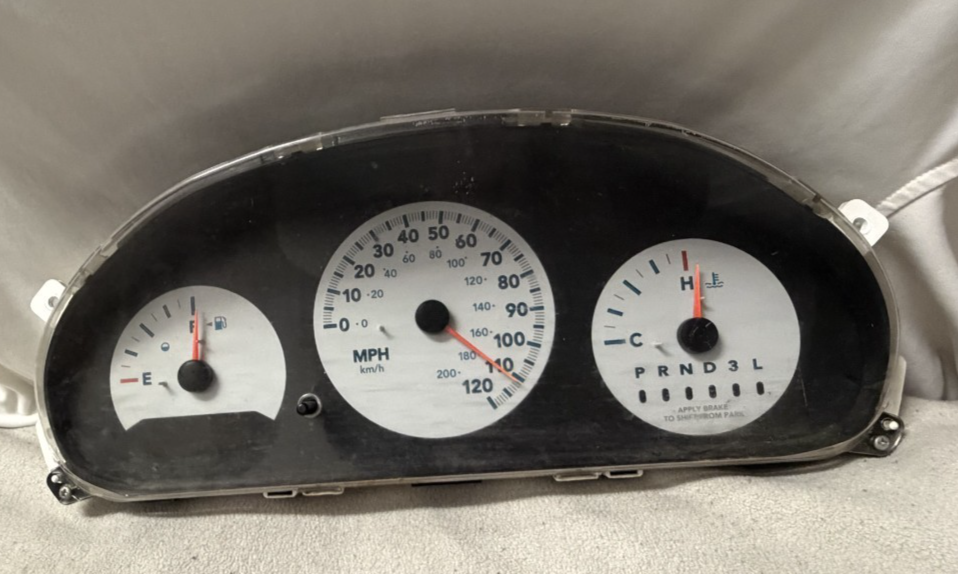 Speedometer Instrument Cluster P05082406AI fits 05 2005 Chrysler Town & Country