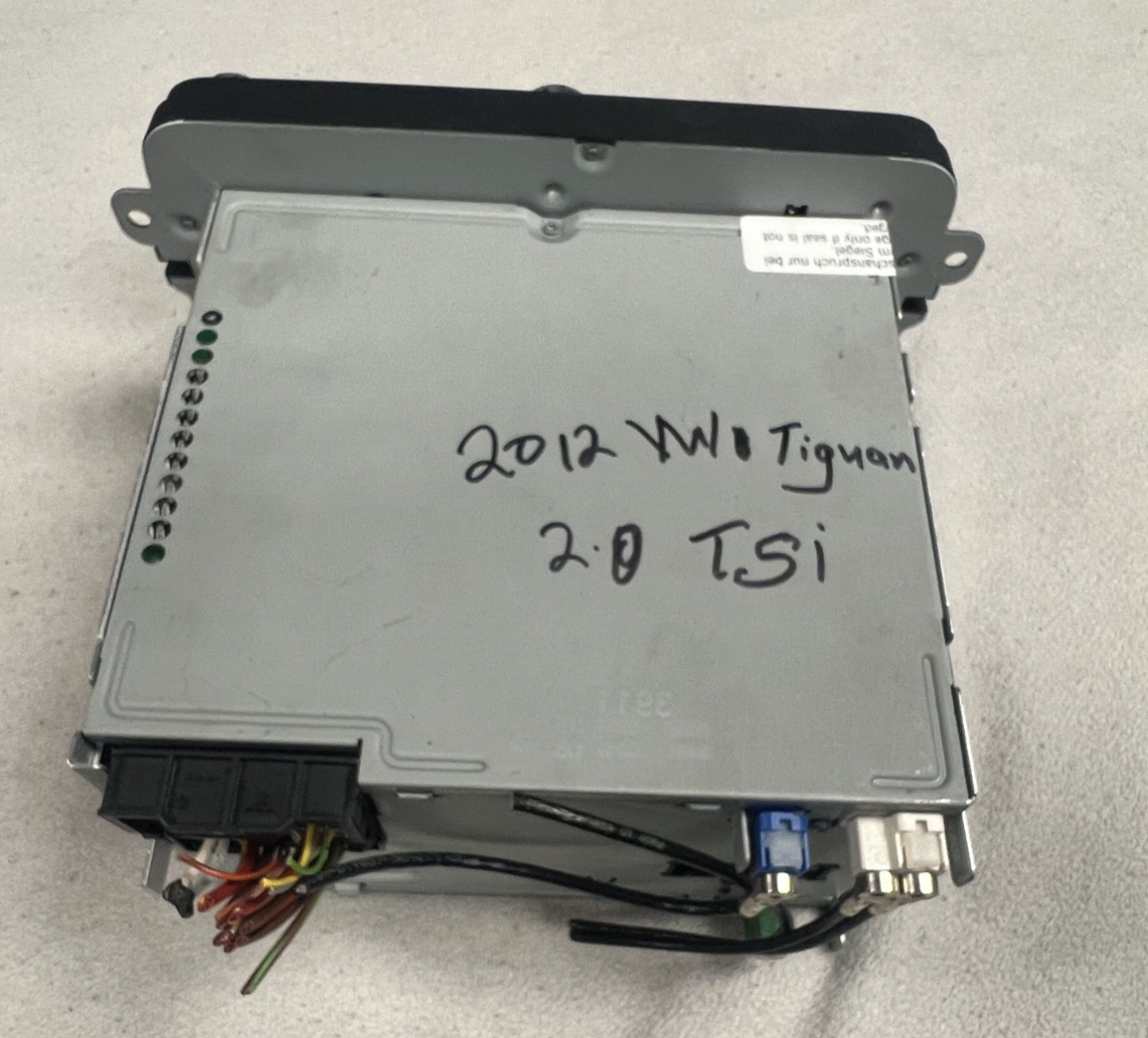 Navigation CD Satellite Screen Radio 1K0 035 274 B fits 09-17 Volkswagen Tiguan