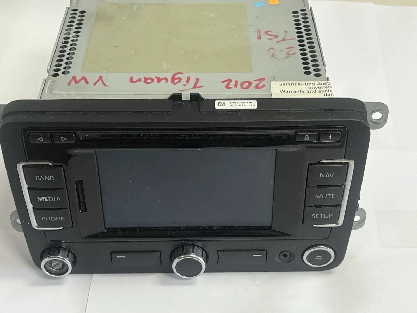 2009-2017 Volkswagen Tiguan Navigation AM FM Radio Receiver 1K0 035 274 B by Volkswagen
