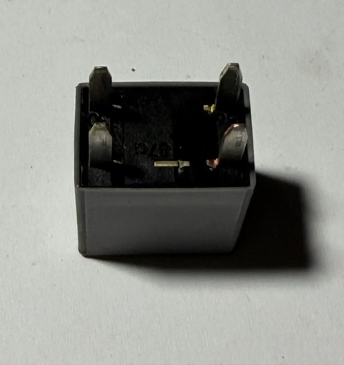 12 2012 Chevrolet Chevy Aveo High Power 4 Pin Multi-Use Relay 13500114 Gray by General Motors