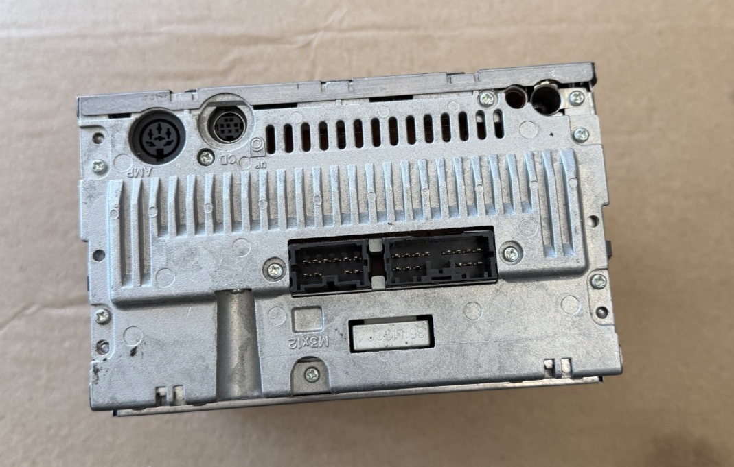 Radio Stereo CD Player 3533771 Black fits 97 98 99 00 01 02 03 04 Volvo 850 S70