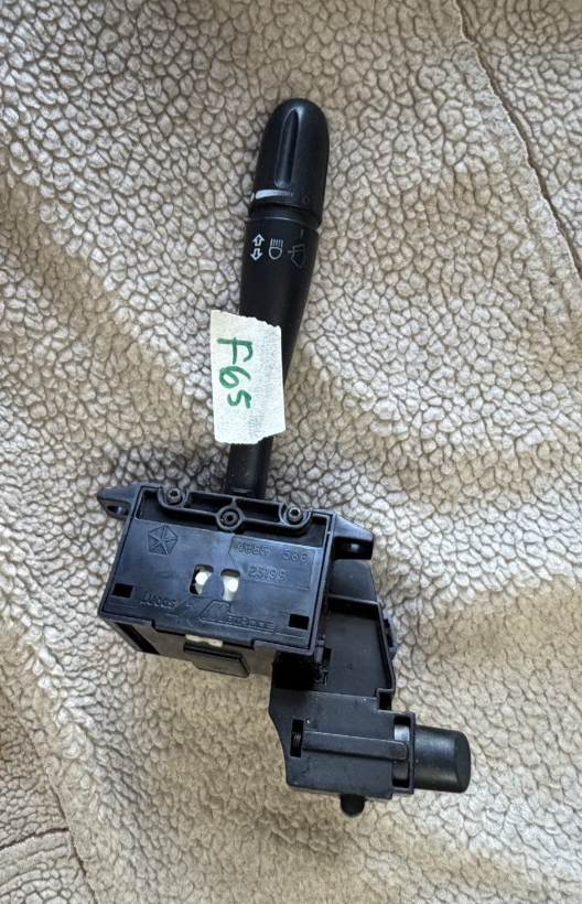 1996 1997 1998 1999 2000 Dodge Caravan Turn Signal Switch 4685 586 23199 Black