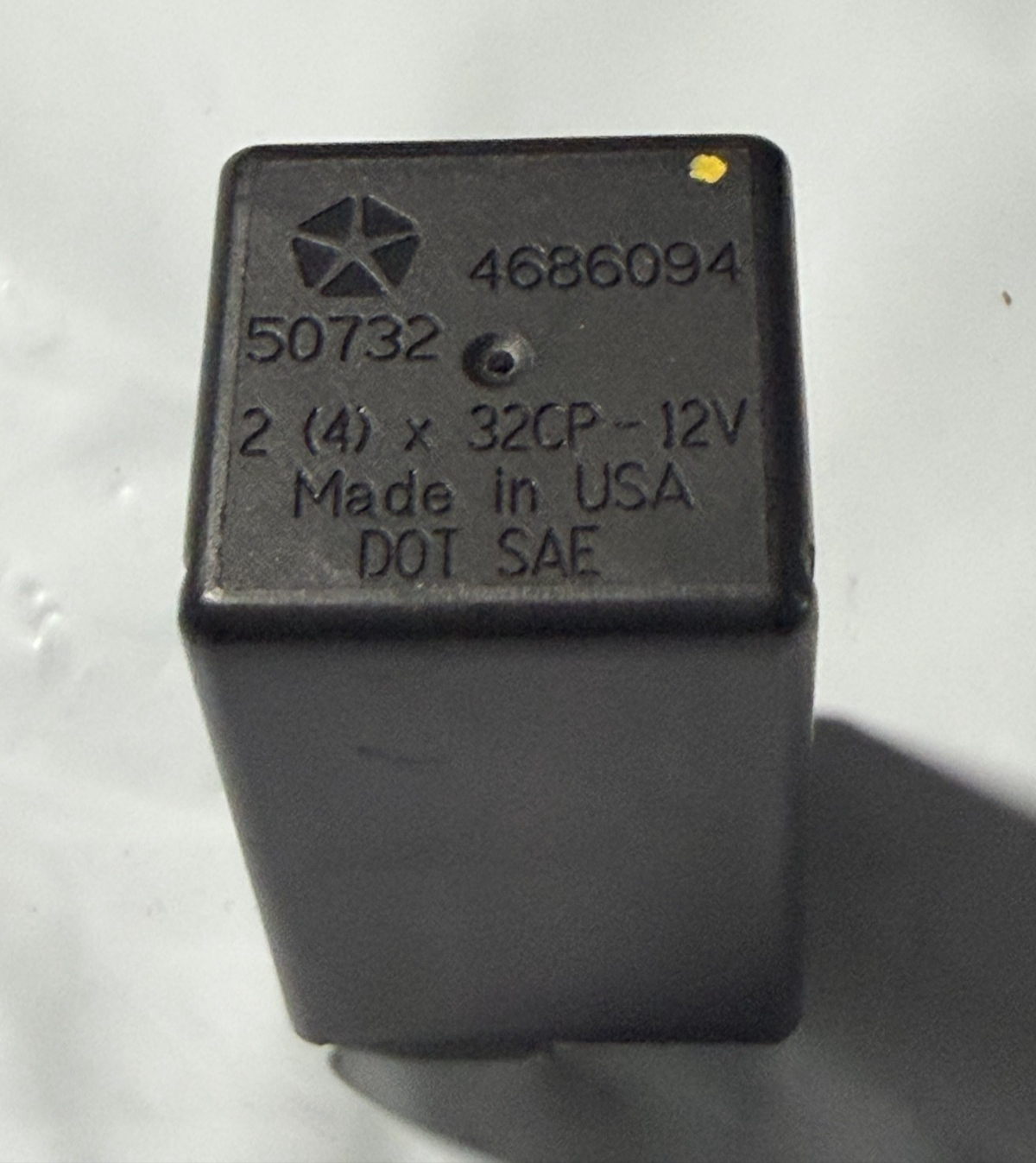Turn Signal Relay 50732, 4686094 fits 1997 1998 1999 2000 Dodge Caravan