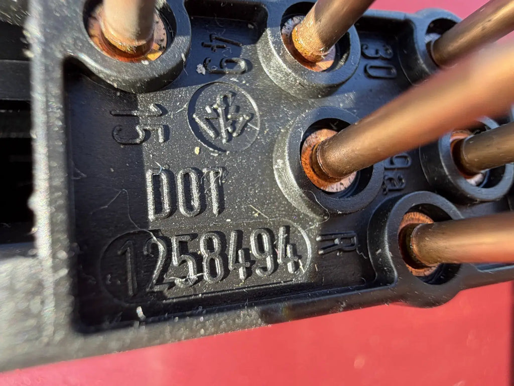 1986-1993 Volvo 240 240GL Hazard Emergency Warning Light Control Switch 1258494
