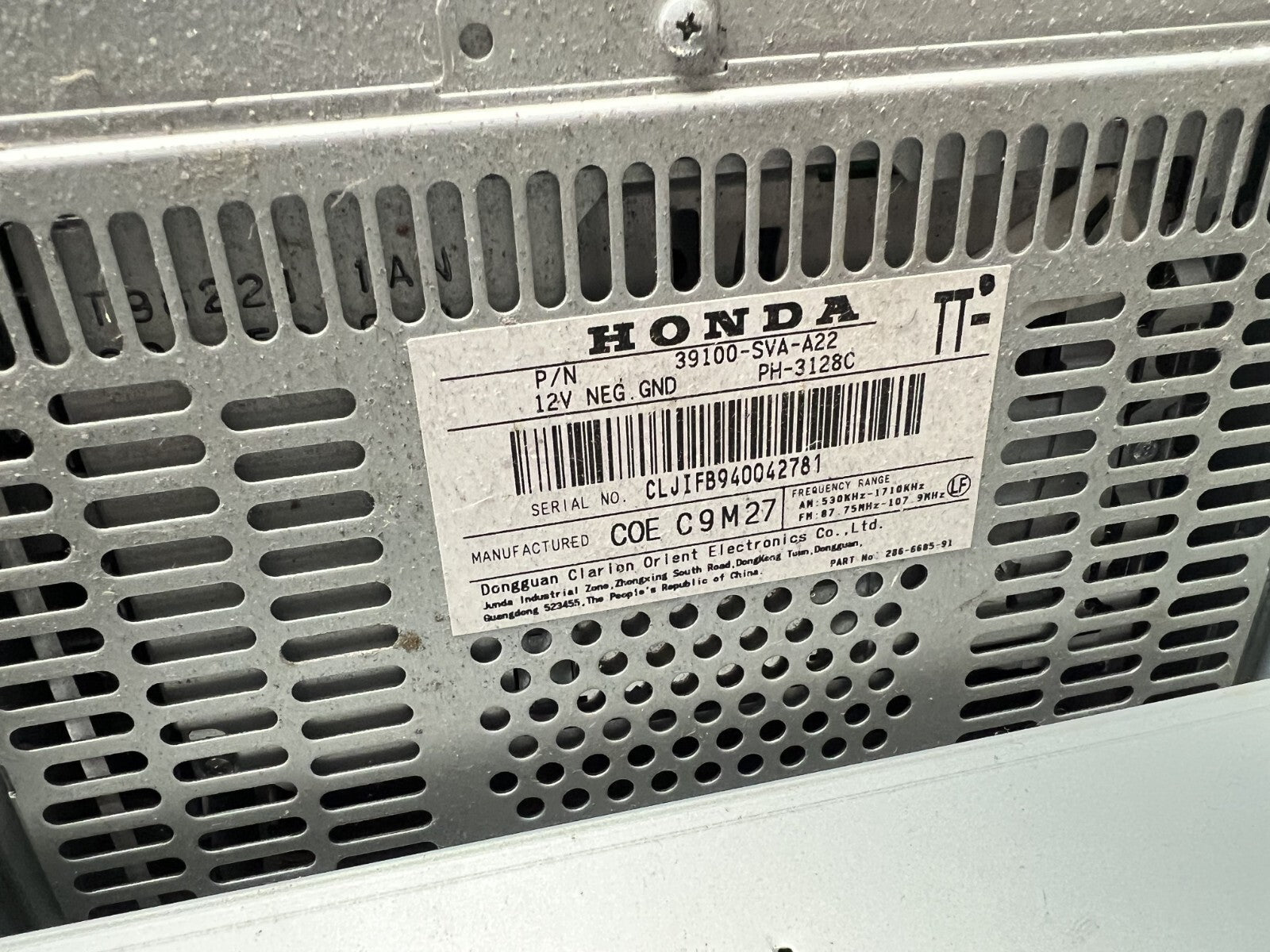 2006-2008 Honda Civic Radio Receiver with Temperature Control 39100 SVA A22