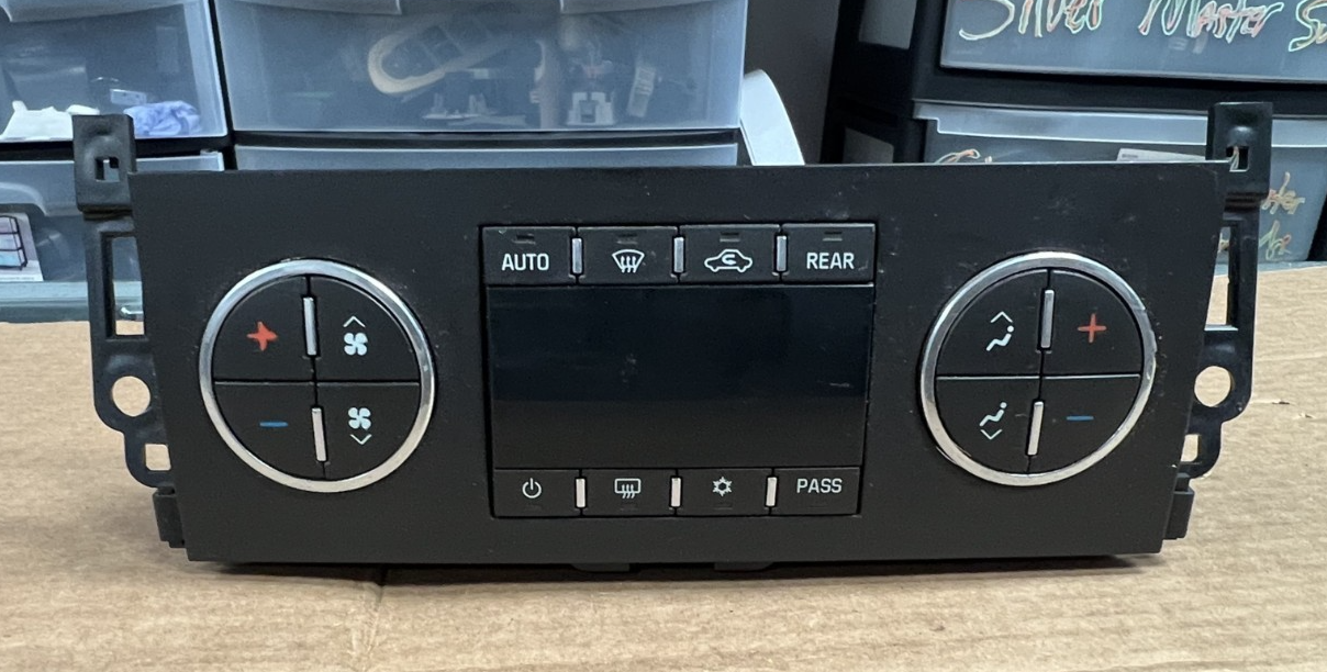 2007-2013 Chevy Tahoe Suburban GMC Yukon AC Heater Climate Control 25928676