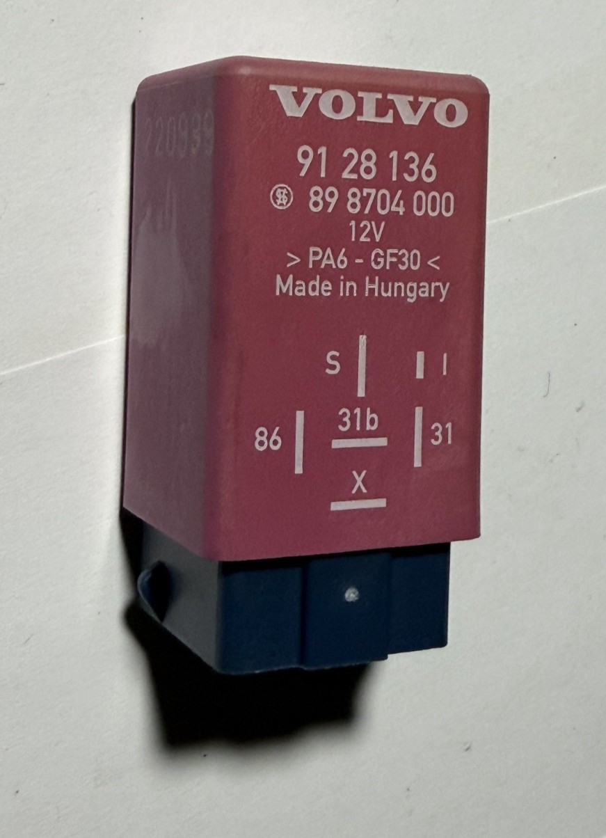 94-98 Volvo 850 960 S90 V90 Intermittent Relay #K204 12V 91 28 136, 89 8704 000