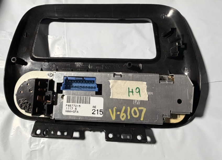 1998-1999 Dodge Grand Caravan Climate Control Temp Bezel Trim 4677215 Black