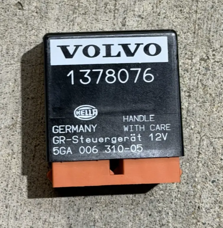 Cruise Control Relay 1378076, 5GA 006 310-05 fits 1996-2000 Volvo 850 V70 S70 by Volvo