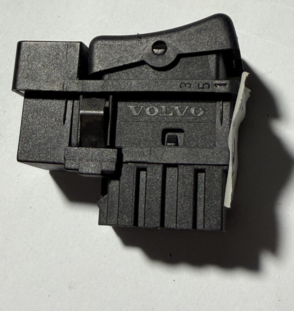 93 94 1993 1994 Volvo 850 Fog Light Foglight Switch 3545793, 3 545 793 Black