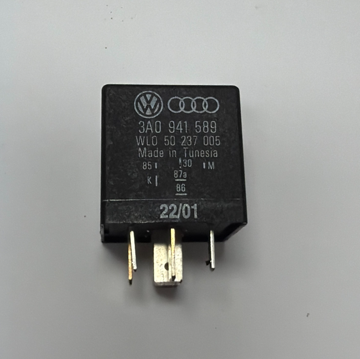 Daytime Running Light Relay 3A0 941 589 fits 1999-2002 Volkswagen Cabrio