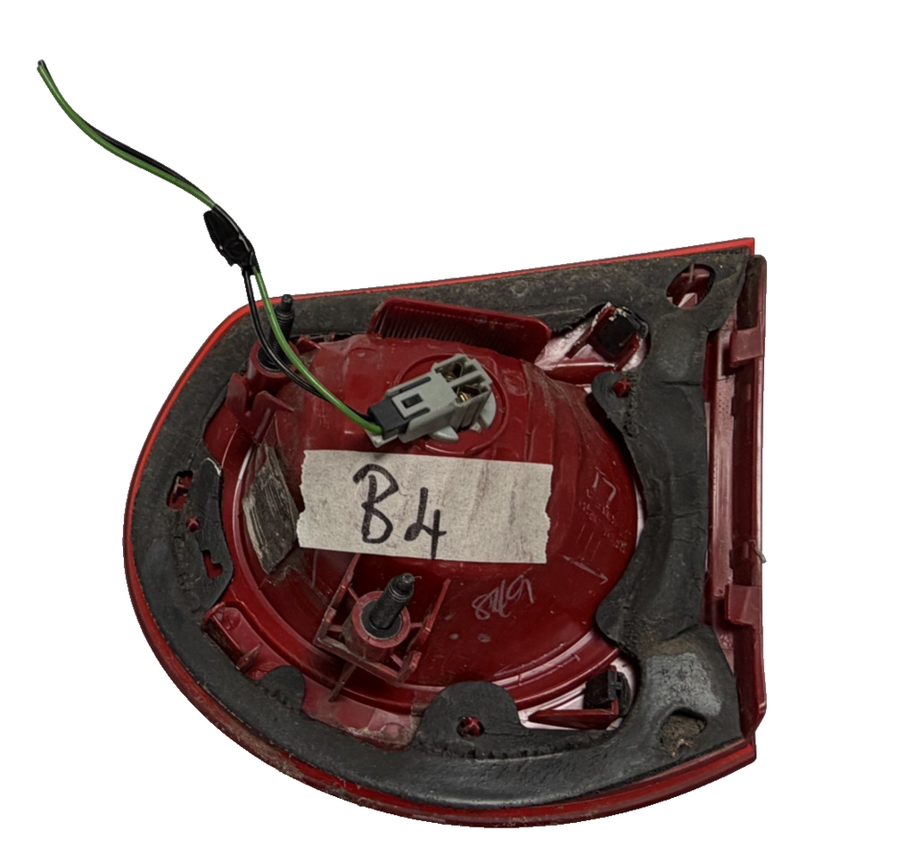 2009 2010 2011 2012 Chevrolet Traverse Inner Tail Light Taillight Left LH Driver