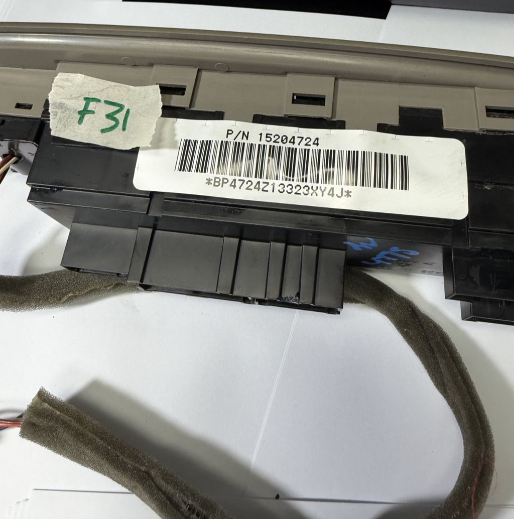 2002-2005 GMC Envoy Master Window Door Switch Front Left Driver 15204724