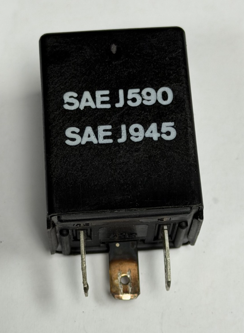 1999-2004 Triumph Sprint RS 955i Indicator Flasher Relay 12V 4DB 003750 31