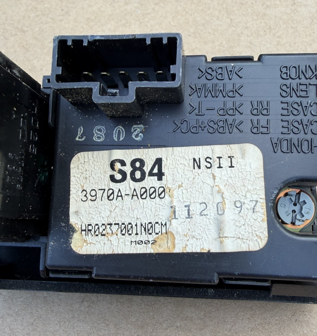 1998 1999 2000 2001 2002 Honda Accord Dash Clock Hazard Switch 3970A A000 Black