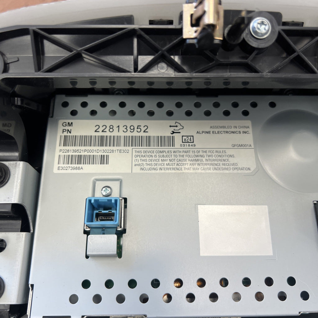 2011-2015 Chevrolet Volt Radio Display Screen Climate Navigation Panel 22813952