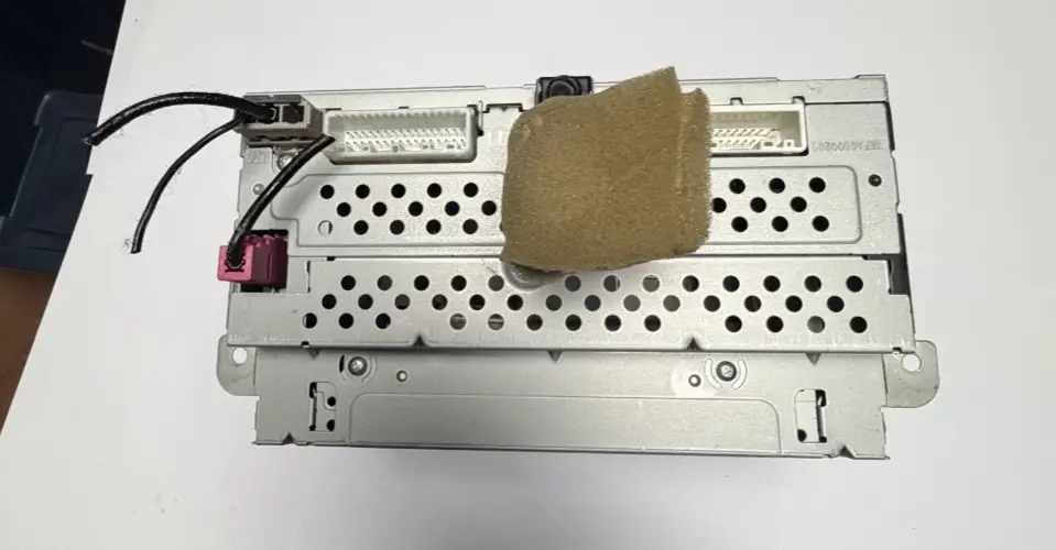 Single CD AM FM SAT Radio Receiver Player 28185 9MB0A fits 14-17 Nissan Frontier by Nissan