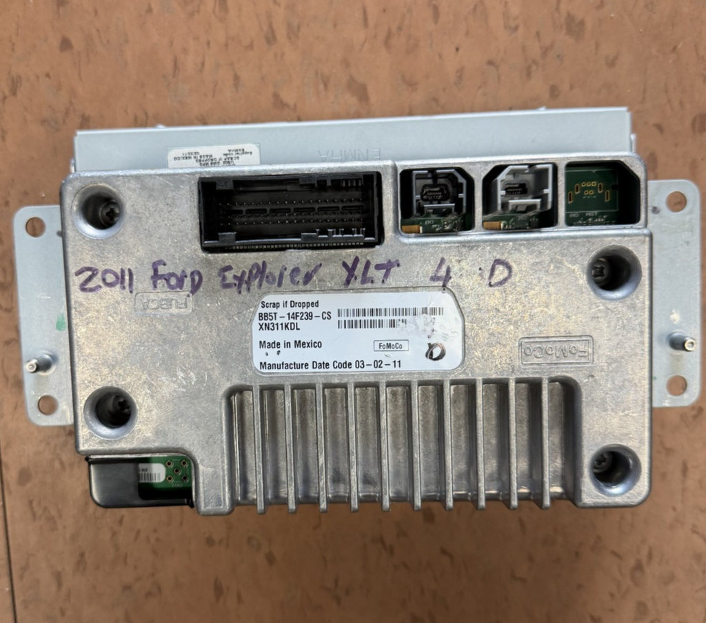 2011-2014 Ford Explorer Radio Info Display Screen with Module BB5T-14F239-CS
