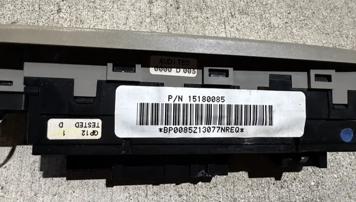 2002-2005 GMC Envoy Rainer Power Window Master Switch Driver Left LH 15180085 by Unbranded