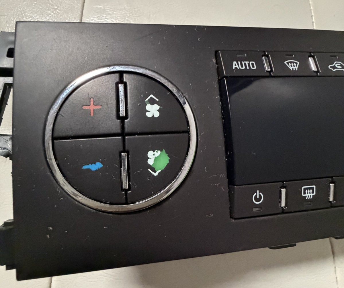 2007-2011 Chevrolet Tahoe AC Heater Temperature Climate Control 15932418