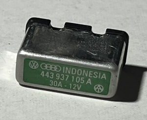 30A Thermal Fuse 443 937 105 A fits VW Audi Passat Jetta Golf Mk4 Mk5 Beetle A4