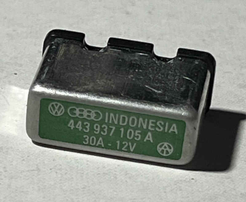 30A Thermal Fuse 443 937 105 A fits VW Audi Passat Jetta Golf Mk4 Mk5 Beetle A4