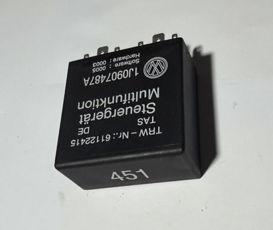 1999-2005 Volkswagen Passat Multifunction Steering Relay #451 1J0907487A