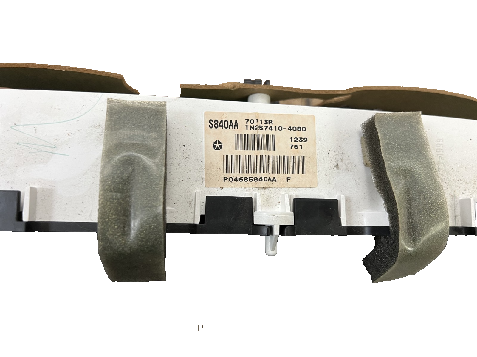 Chrysler Town & Country Speedometer Instrument Cluster 04685840AA, TN257410 4080