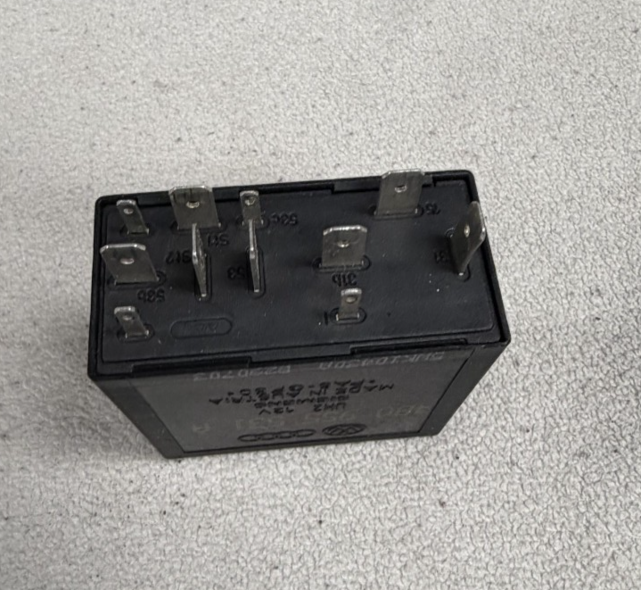 1997-2003 Volkswagen MK4 Golf Relay 12V 4B0 955 531 A, 5WK10430A Black
