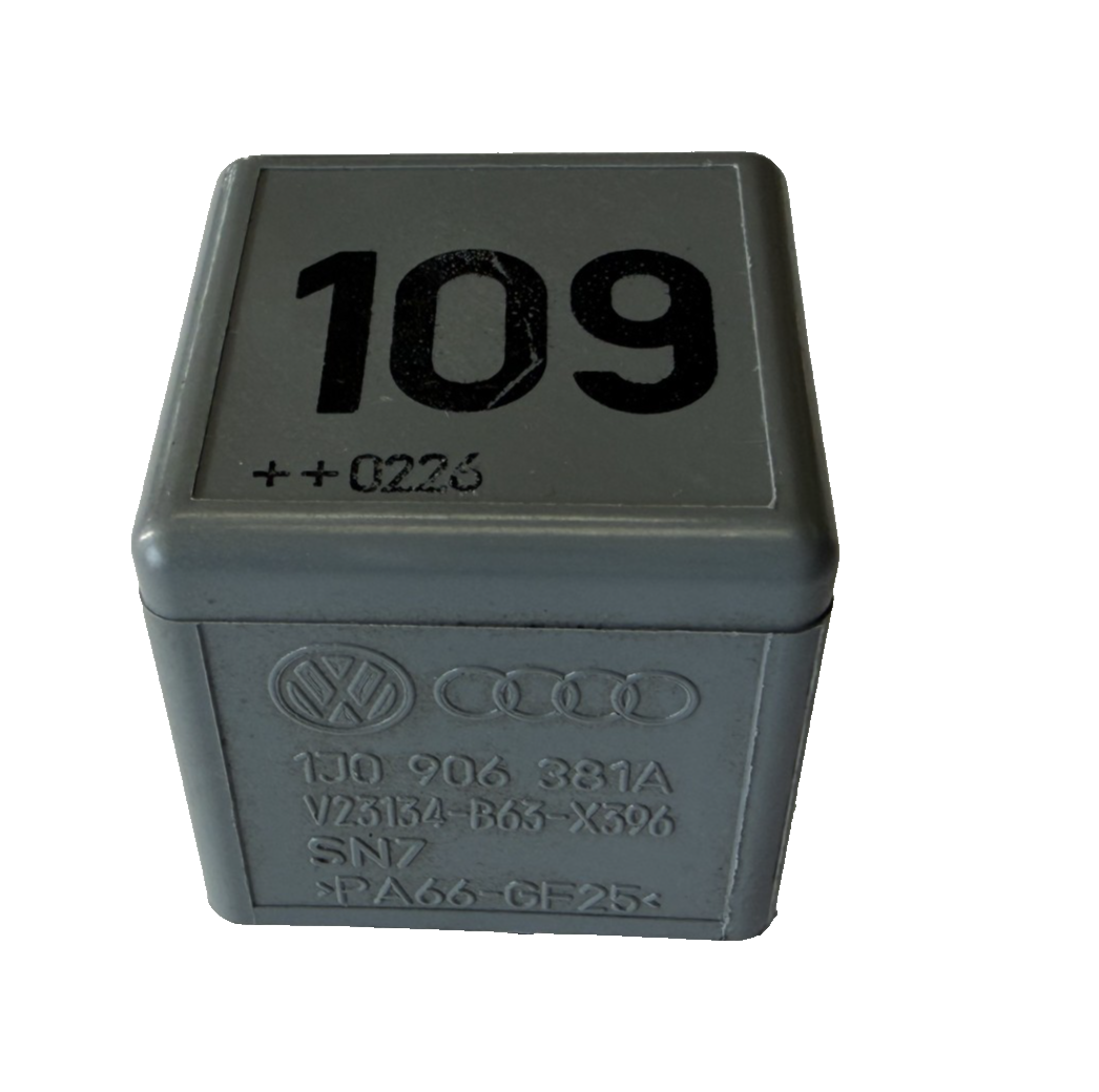 02 03 04 05 06 Volkswagen Beetle Glow Plug Relay #109 1J0 906 381A Gray by Volkswagen Audi