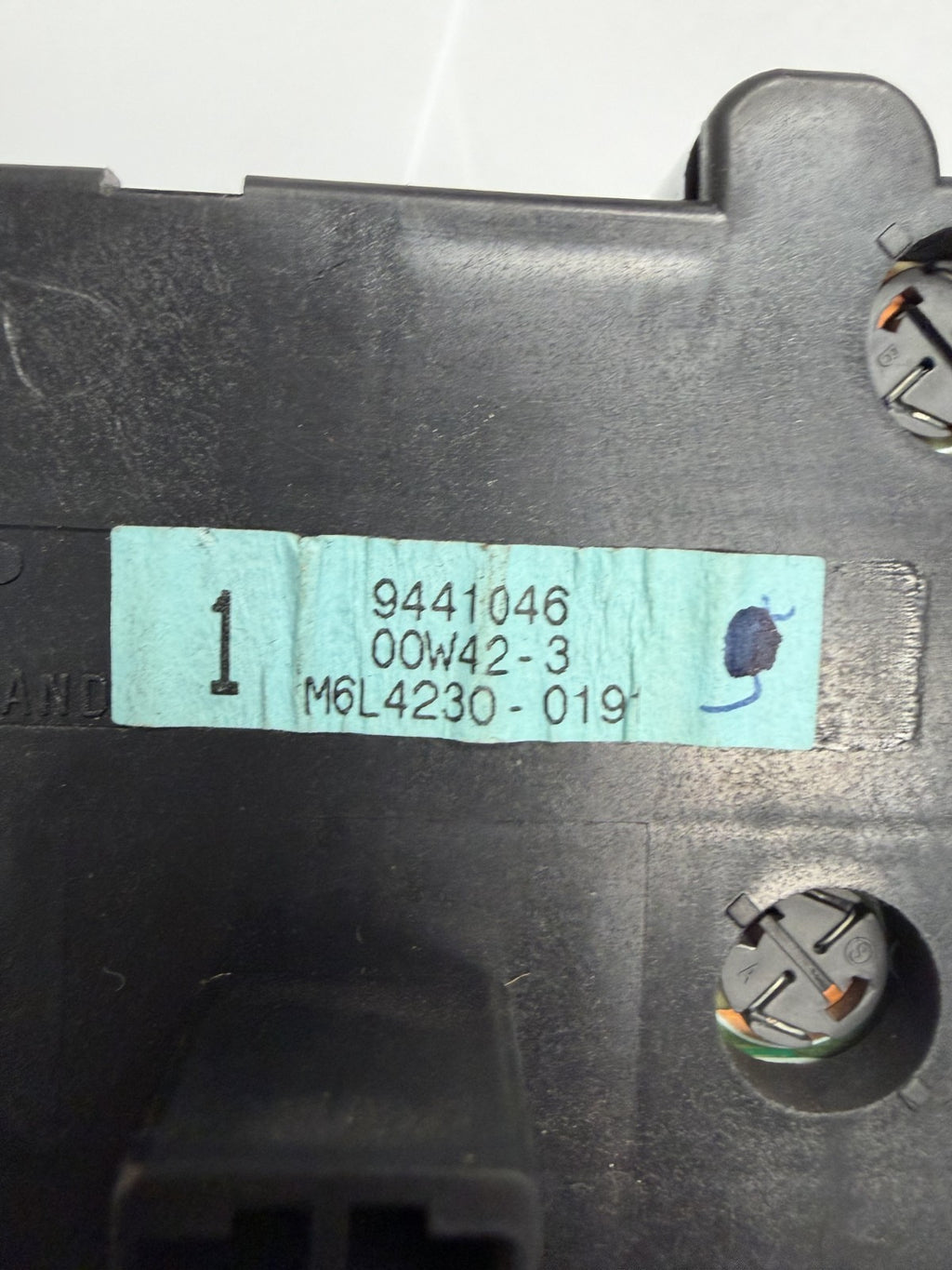 01-09 Volvo S60 Headlight Headlamp Dimmer Control Switch 9441046, M6L4230 019