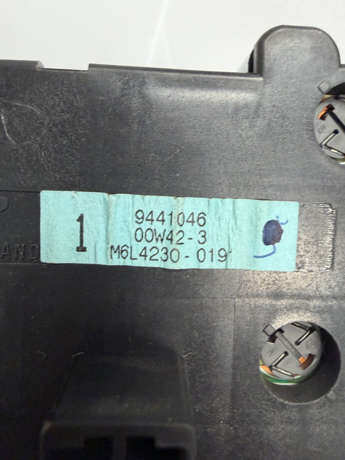 01-09 Volvo S60 Headlight Headlamp Dimmer Control Switch 9441046, M6L4230 019
