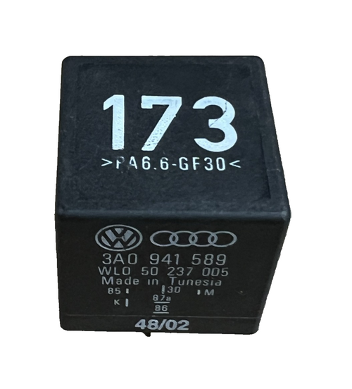 Daytime Running Lights Relay #173 3A0 941 589 fits 1999-2002 Volkswagen Cabrio