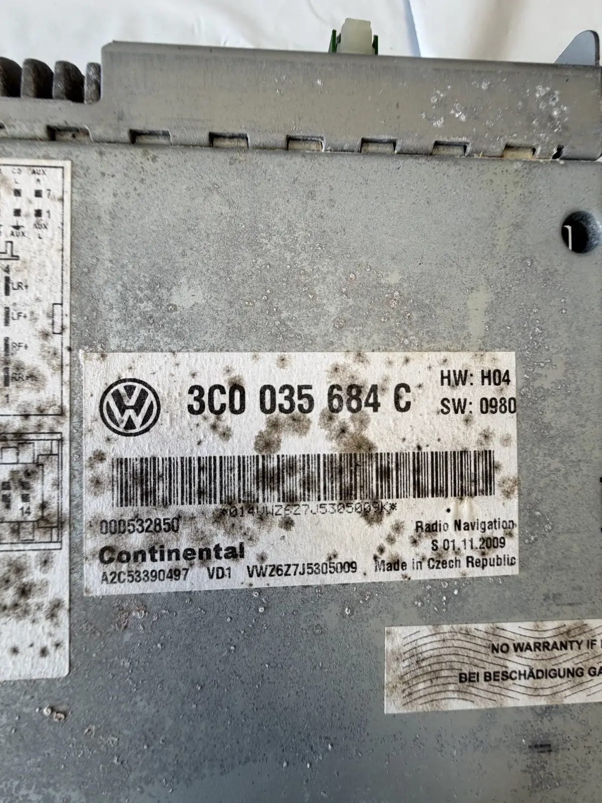 2010-2015 Volkswagen Passat Jetta Navigation Radio Receiver 3C0 035 684 C by Volkswagen