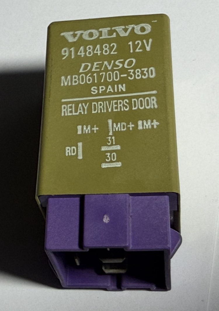 1995-1998 Volvo 960 Denso Driver Door Lock Relay 12V 9148482, MB061700-3830
