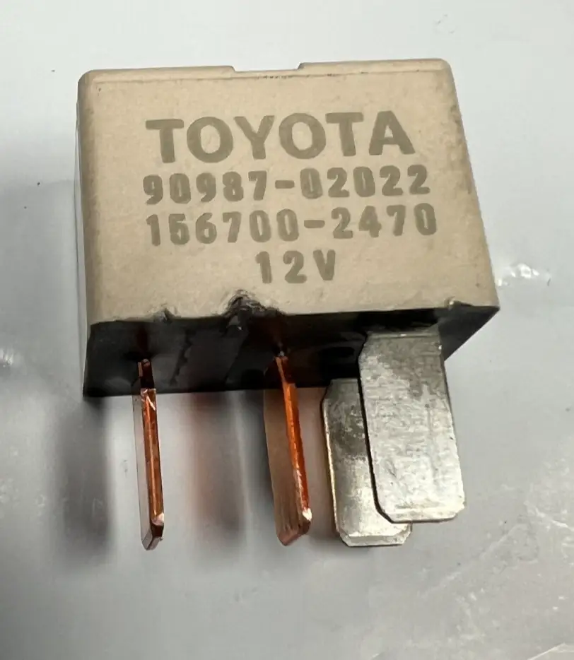 Magnet-Clutch Relay 12V 90987 02022, 156700 2470 fits 2003-2005 Toyota Corolla by Toyota